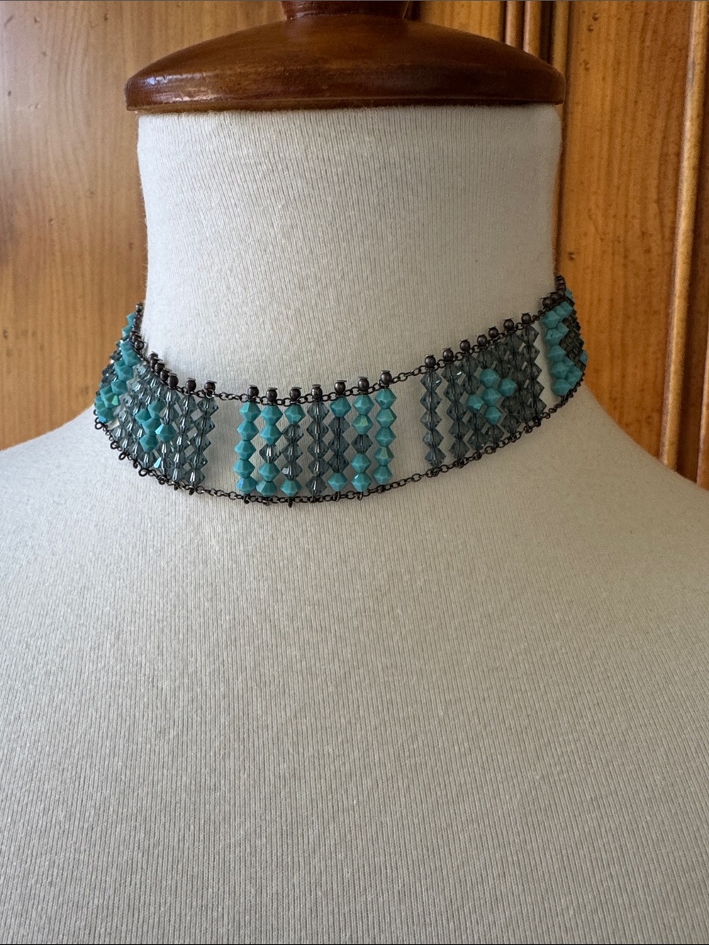 Swarovski Crystal Turquoise Beaded Choker Necklace - Women's Jewelry. Adjustable